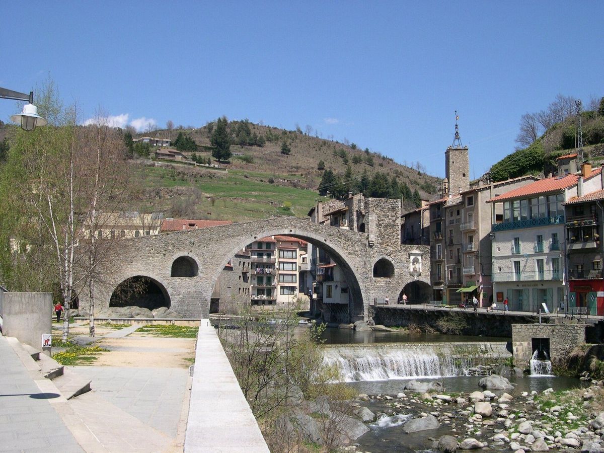 El Pont Nou de Camprodon sobre el riu Ter
